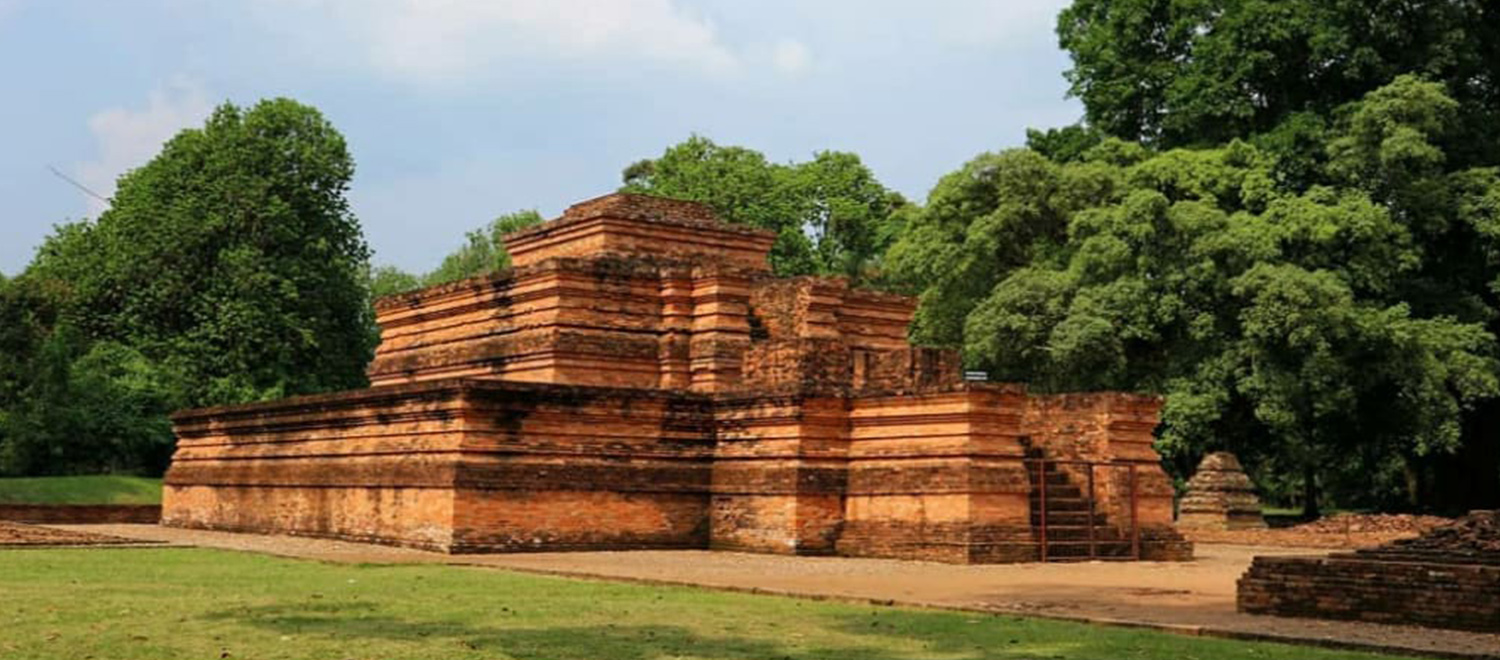 Candi Muaro Jambi. Tahukah Anda bangunan sejarah ini ?